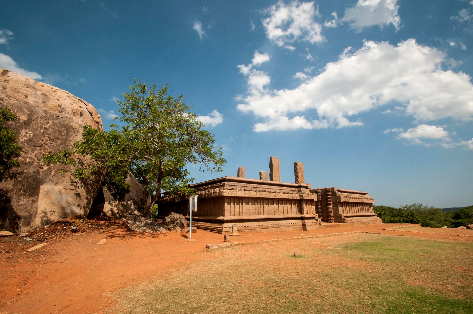 UNESCO's World Heritage Site, Indian rock-cut architecture dating from the late 7th century, It is a rock-cut cave temple, Mahabalipuram, India.